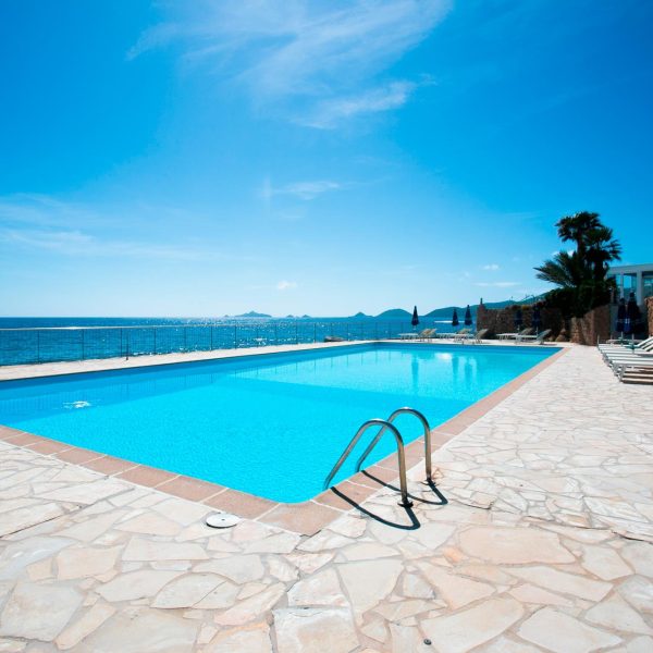 cala-di-sole-hotel-ajacccio-7.jpg